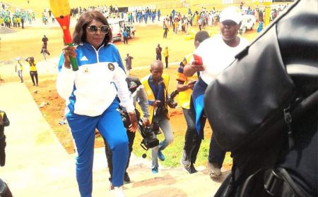 Jeux universitaires 2023 : Effervescence à NgaoundéréLe lancement officiel de la 23eme édition des Jeux Universitaires Ngaoundéré 2023, a tenu toutes ses promesses ce samedi 29 avril 2023, dans la région château d’eau du Cameroun. C’était en présence du ministre d’État, ministre de l’enseignement supérieur et du ministre des sports et de l’éducation physique.